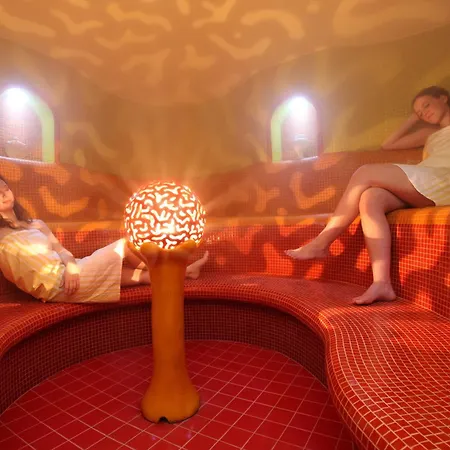 Ξενοδοχείο Majolika 4*