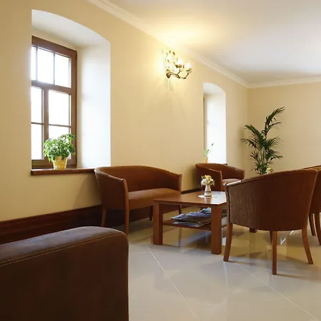 Ξενοδοχείο Majolika 4*