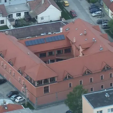 Ξενοδοχείο Majolika Modra