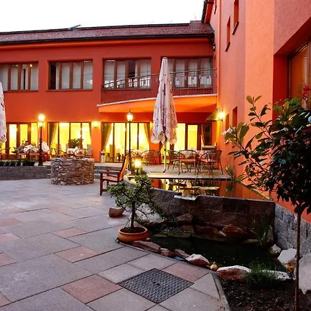 Majolika Hotel 4*