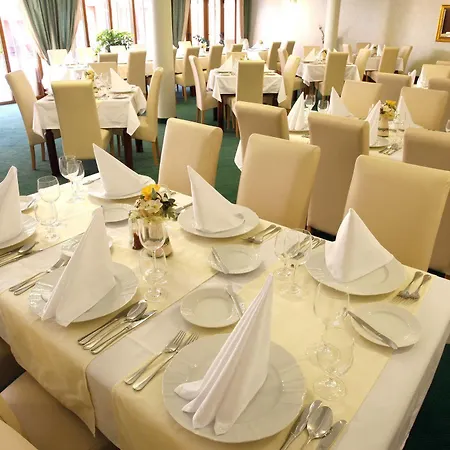 Majolika Hotel 4*