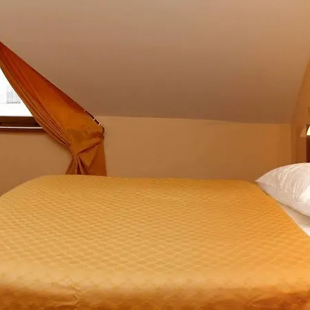 Majolika Hotel 4*